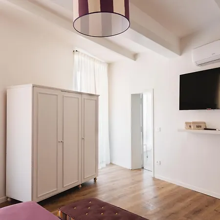 Famo Pace Oda ve Kahvaltı Roma